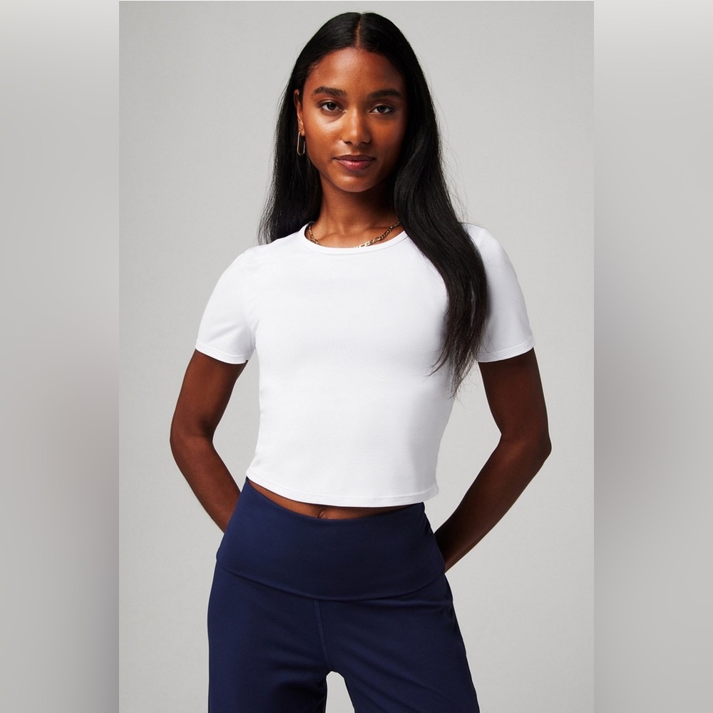 Fabletics Dry-Flex Open Back‎ Twist Short-Sleeve Tee size M